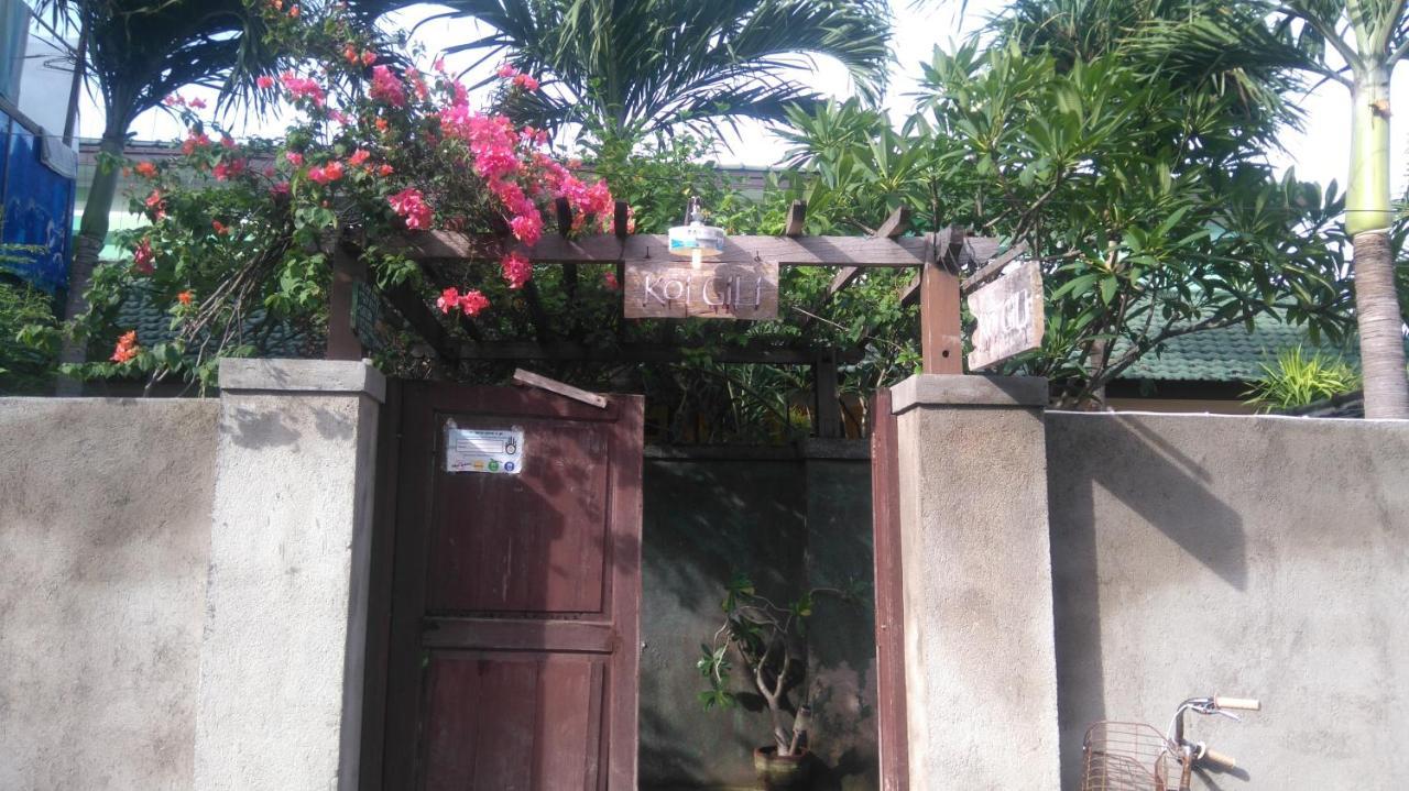 Koi Gili Guest House กีลีตราวางัน ภายนอก รูปภาพ